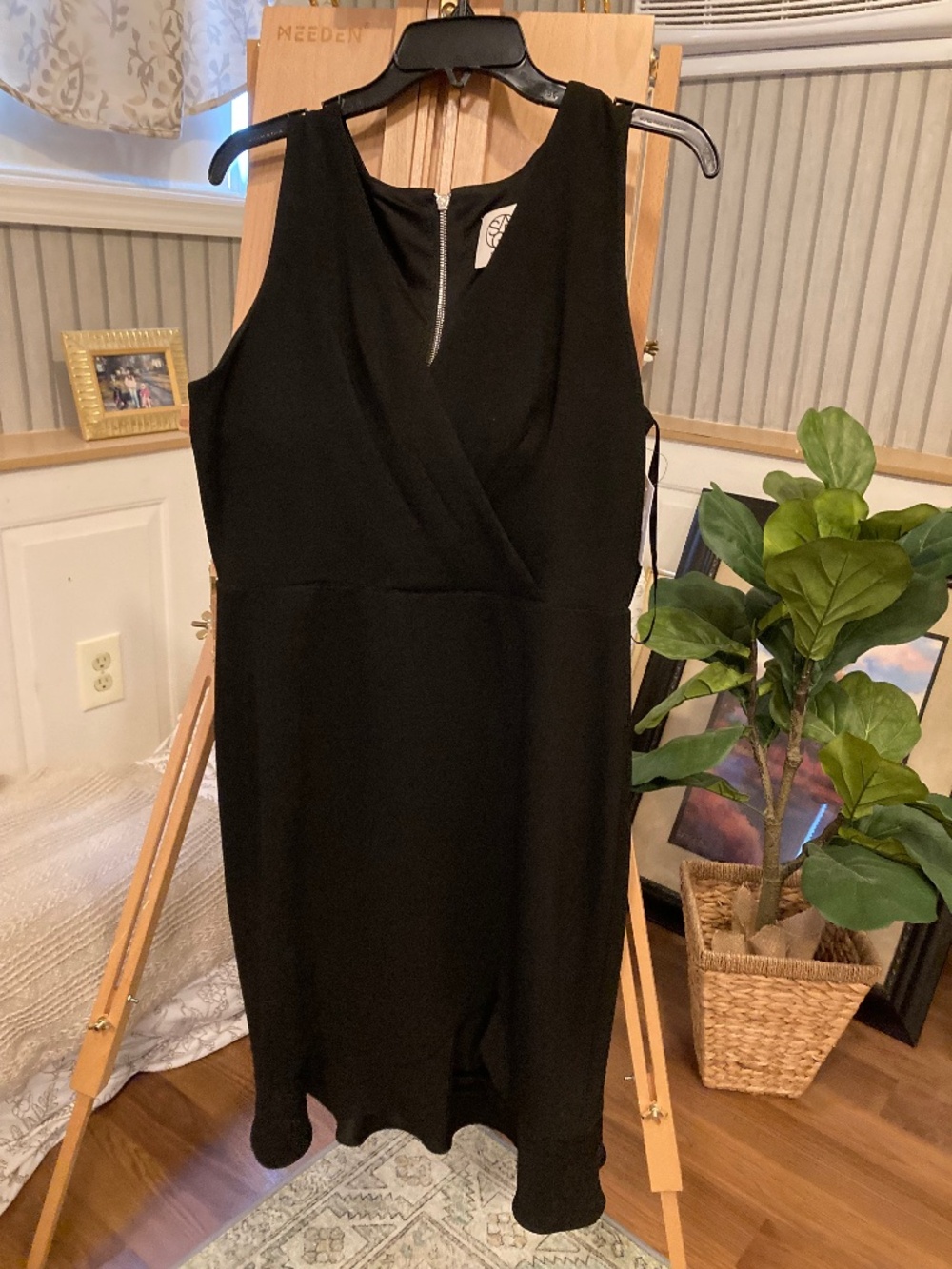 NWT Little black dress